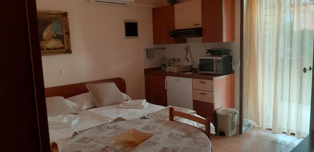 Ferienwohnung Adria Vrsar Exterior foto